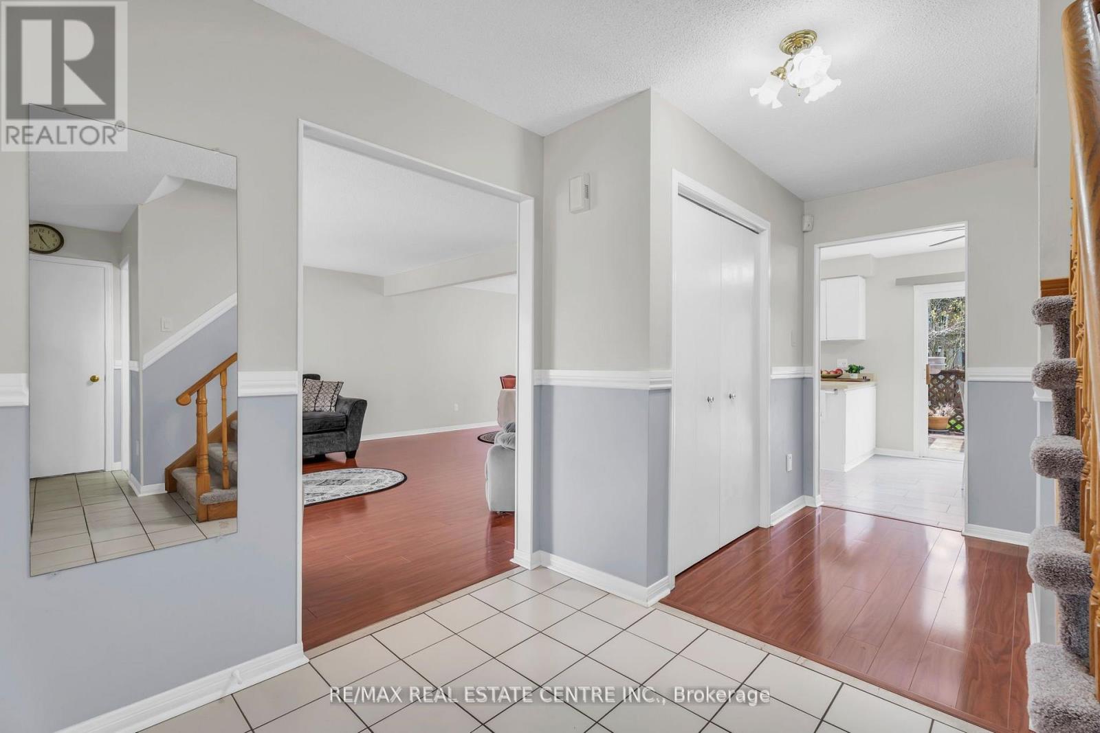 255 Kensington Place, Orangeville, Ontario  L9W 4G8 - Photo 7 - W13145880