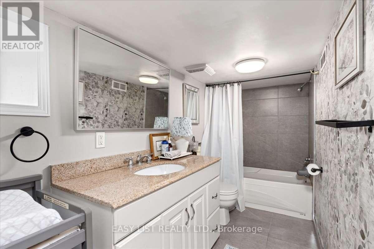 140 Ascot Avenue, Toronto, Ontario M6E 1G4 - Photo 23 - W13145942