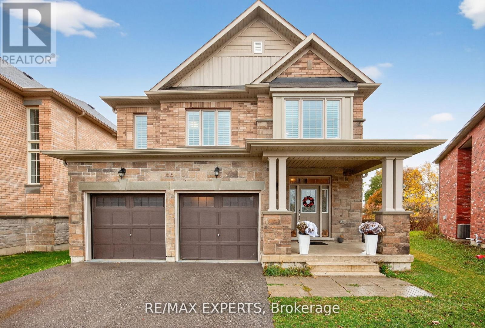 66 Robb Thompson Road, East Gwillimbury, Ontario  L0G 1M0 - Photo 2 - N12845254