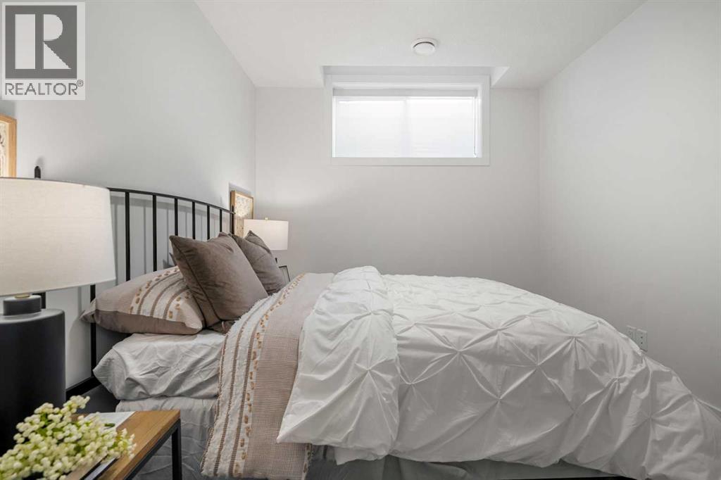 291 Greenwich Drive NW, Calgary, Alberta  T3B 6P1 - Photo 41 - A2310748