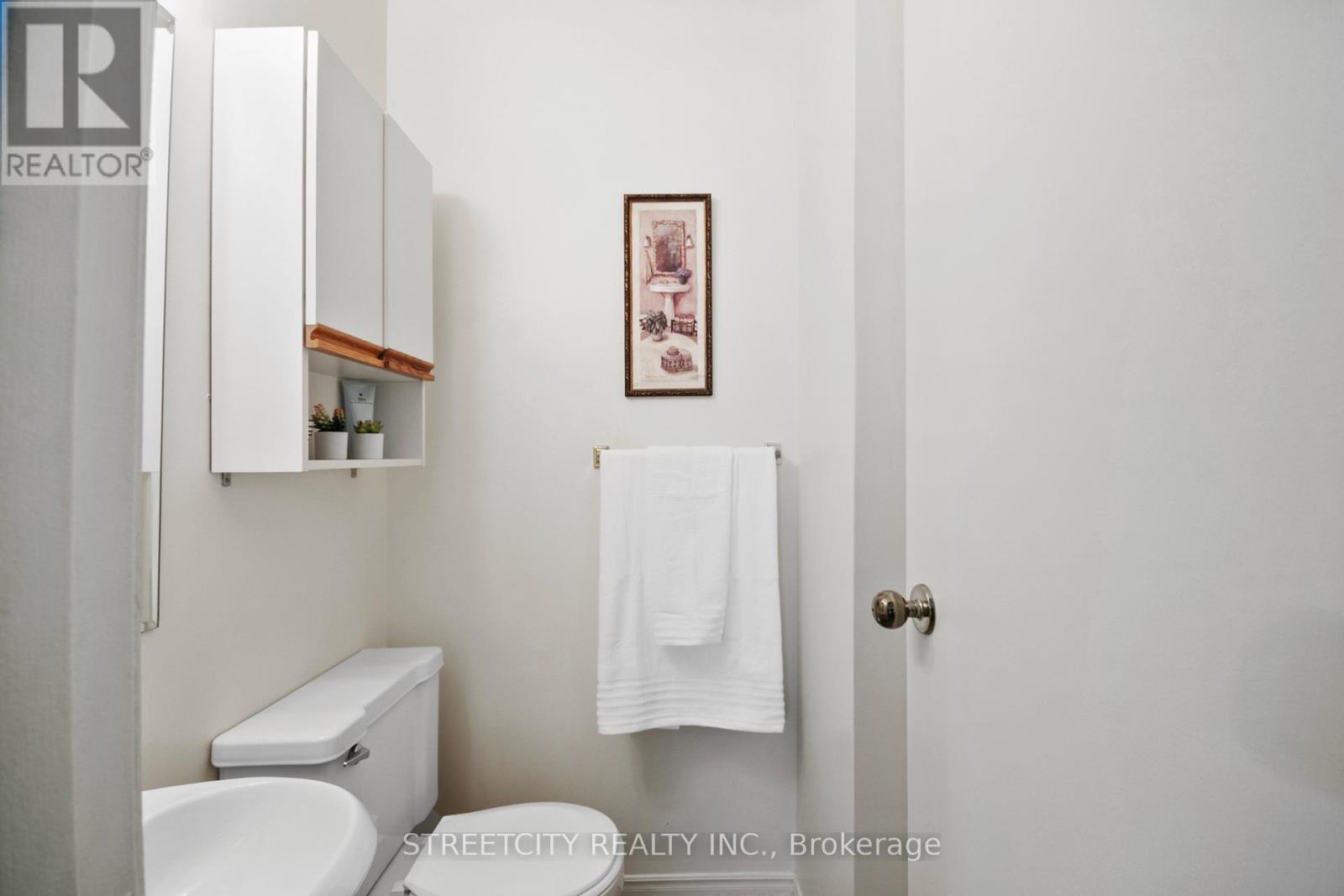 600 Wonderland Road S, London South, Ontario  N6H 4Y8 - Photo 12 - X13146102