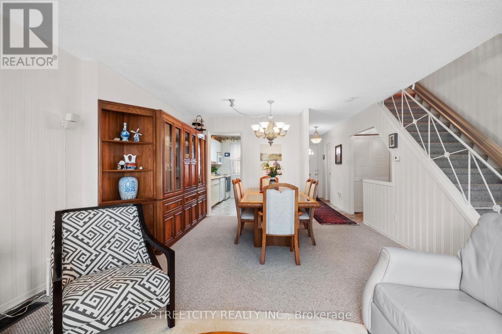 600 Wonderland Road S, London South, Ontario  N6H 4Y8 - Photo 2 - X13146102