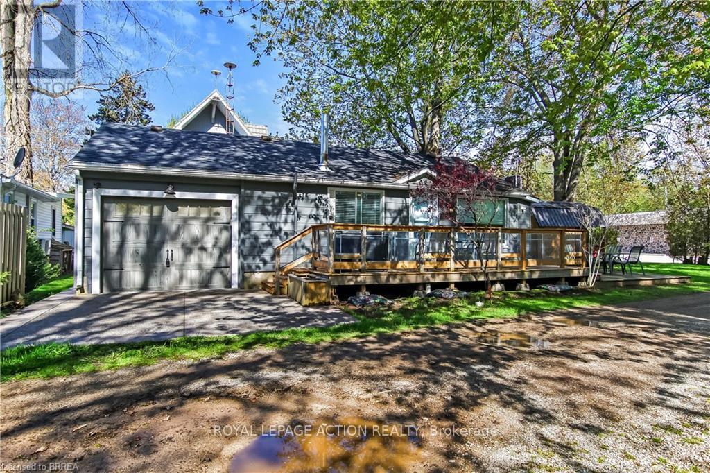 4 Tyler Street, Norfolk, Ontario  N0E 1T0 - Photo 2 - X13145730