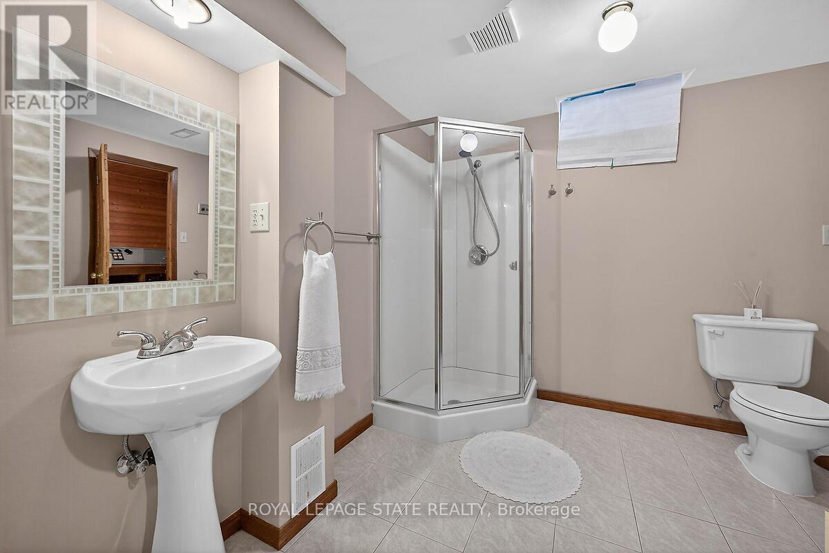 15 Gabriele Court, Hamilton, Ontario  L8G 5C4 - Photo 31 - X13145910