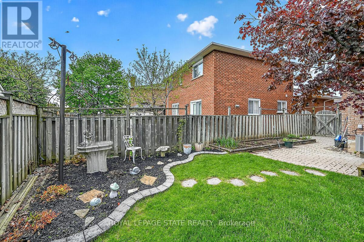 15 Gabriele Court, Hamilton, Ontario  L8G 5C4 - Photo 37 - X13145910