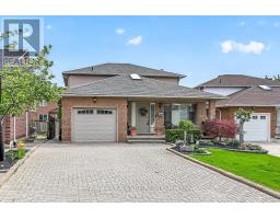 15 GABRIELE COURT, Hamilton, Ontario