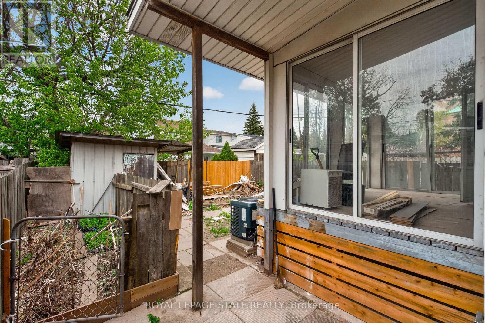 1385 Barton Street E, Hamilton, Ontario  L8H 2W4 - Photo 5 - X13145922