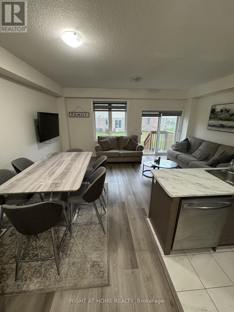 76 PINOT CRESCENT