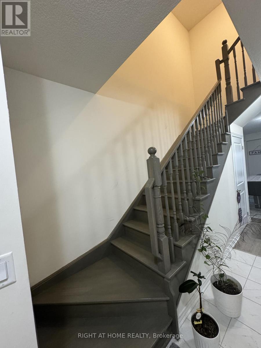 76 Pinot Crescent, Hamilton, Ontario  L8E 0J9 - Photo 6 - X13145952