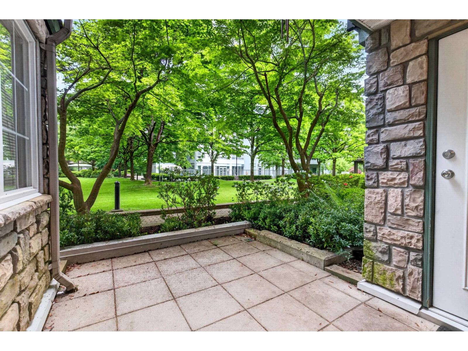 105 14859 100 Avenue, Surrey, British Columbia  V3R 2V5 - Photo 22 - R3125097
