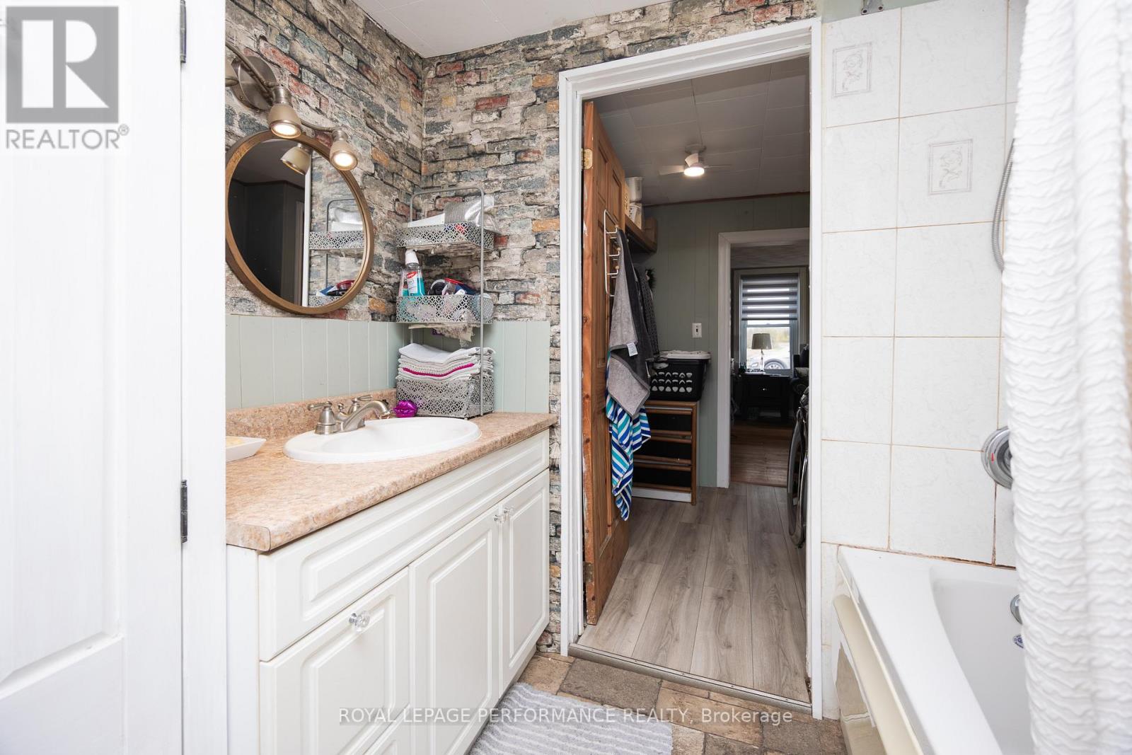16615 Duff's Corners Road, North Stormont, Ontario  K0C 1V0 - Photo 11 - X13146122