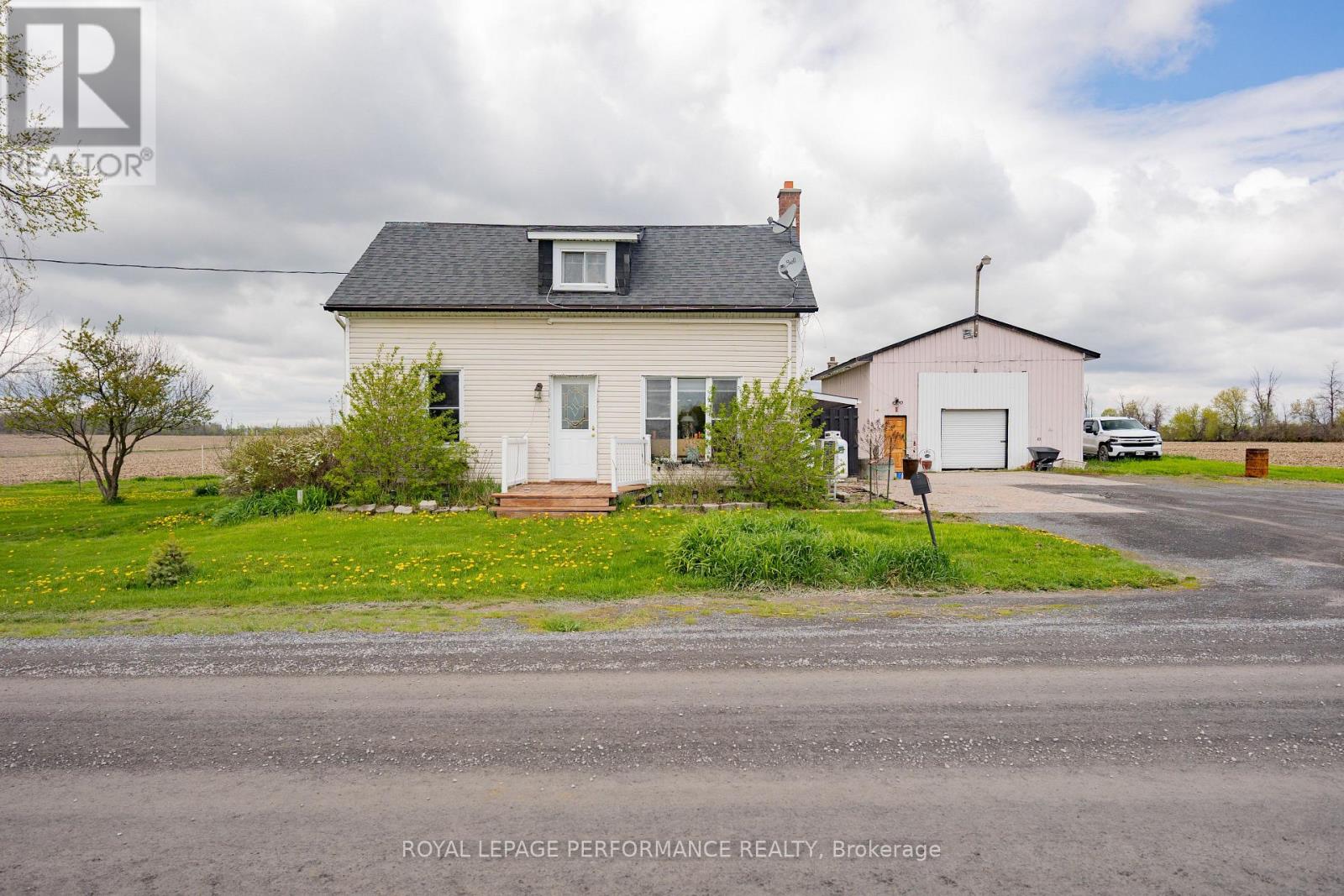16615 Duff's Corners Road, North Stormont, Ontario  K0C 1V0 - Photo 2 - X13146122