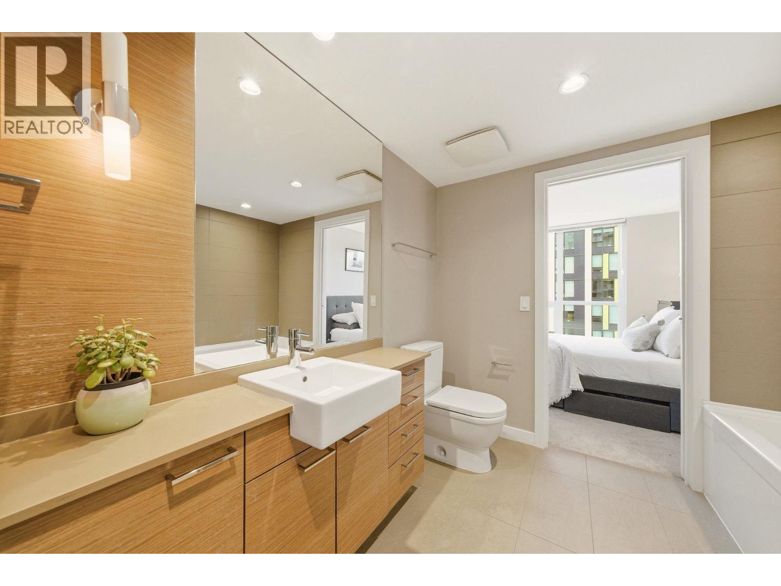 705 135 E 17th Street, North Vancouver, British Columbia  V7L 0C4 - Photo 18 - R3125008