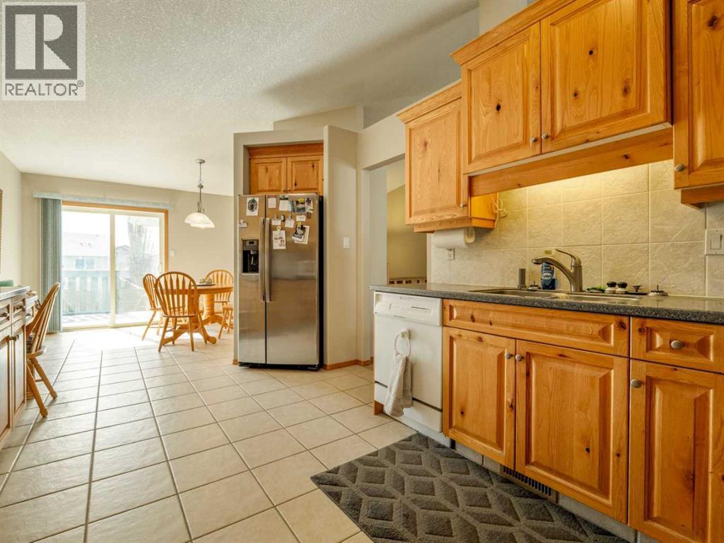 108 Riverdale Terrace W, Lethbridge, Alberta  T1K 7S8 - Photo 15 - A2297995