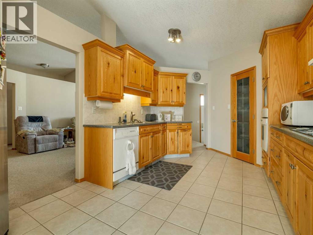 108 Riverdale Terrace W, Lethbridge, Alberta  T1K 7S8 - Photo 17 - A2297995