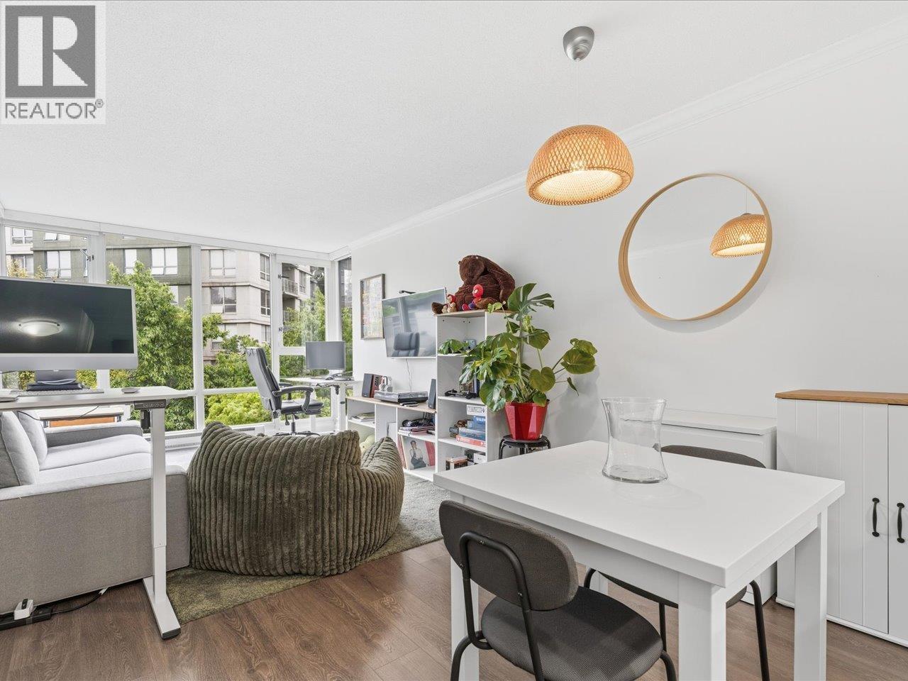 502 1033 Marinaside Crescent, Vancouver, British Columbia  V6Z 3A3 - Photo 1 - R3125013