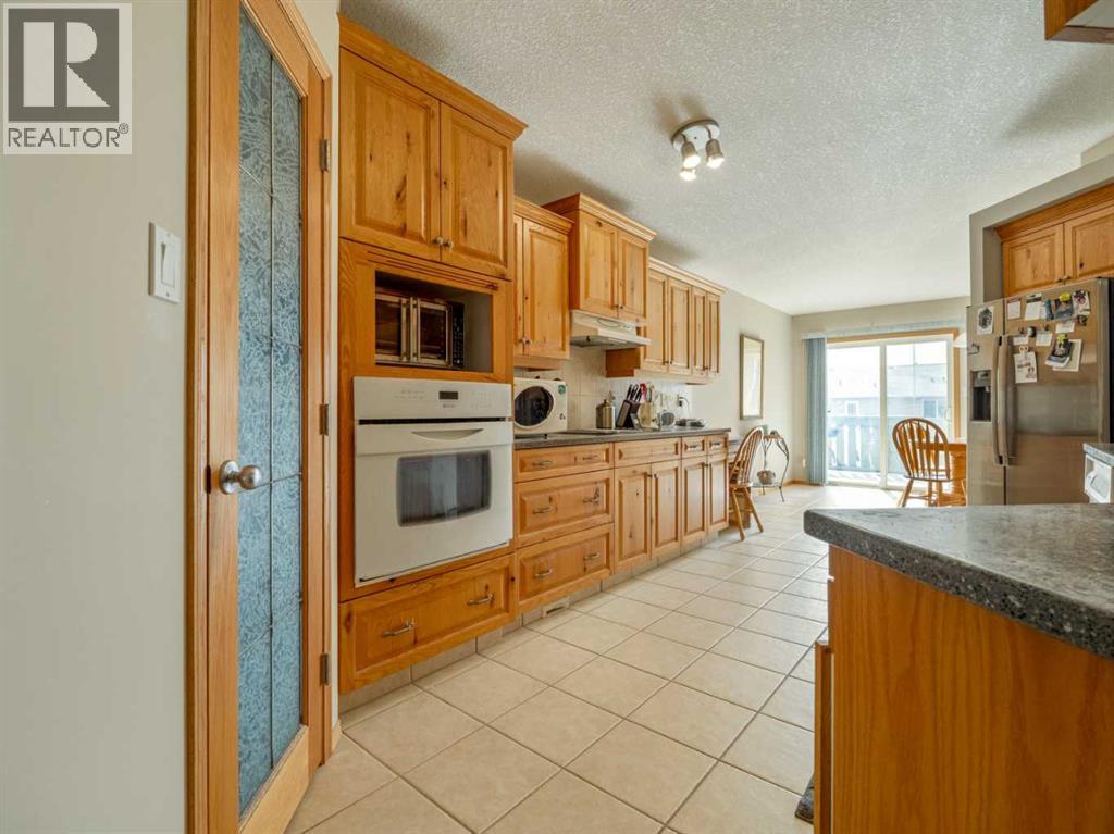 108 Riverdale Terrace W, Lethbridge, Alberta  T1K 7S8 - Photo 13 - A2297995