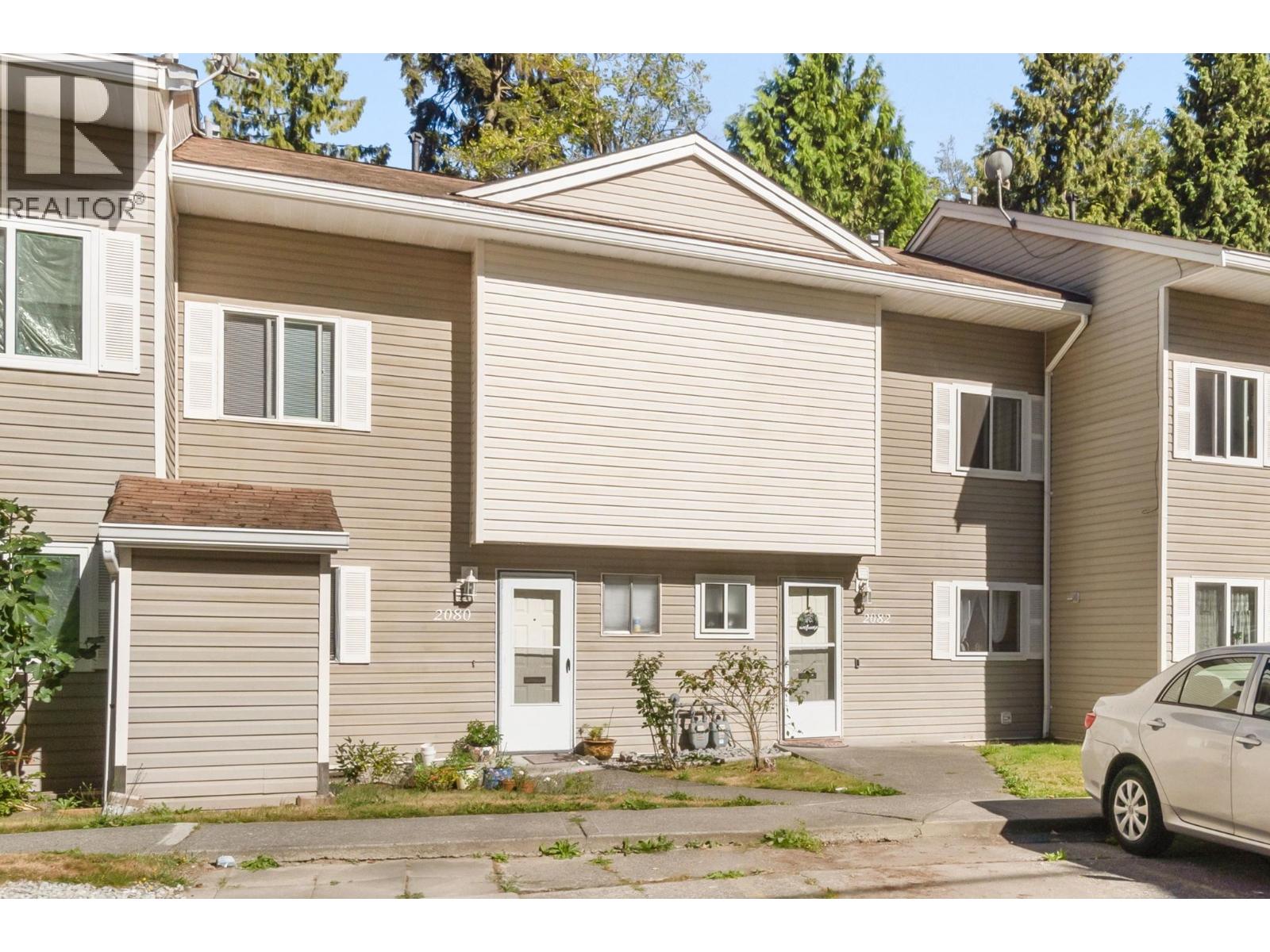 2082 Springer Avenue, Burnaby, British Columbia  V5B 3M5 - Photo 2 - R3125063