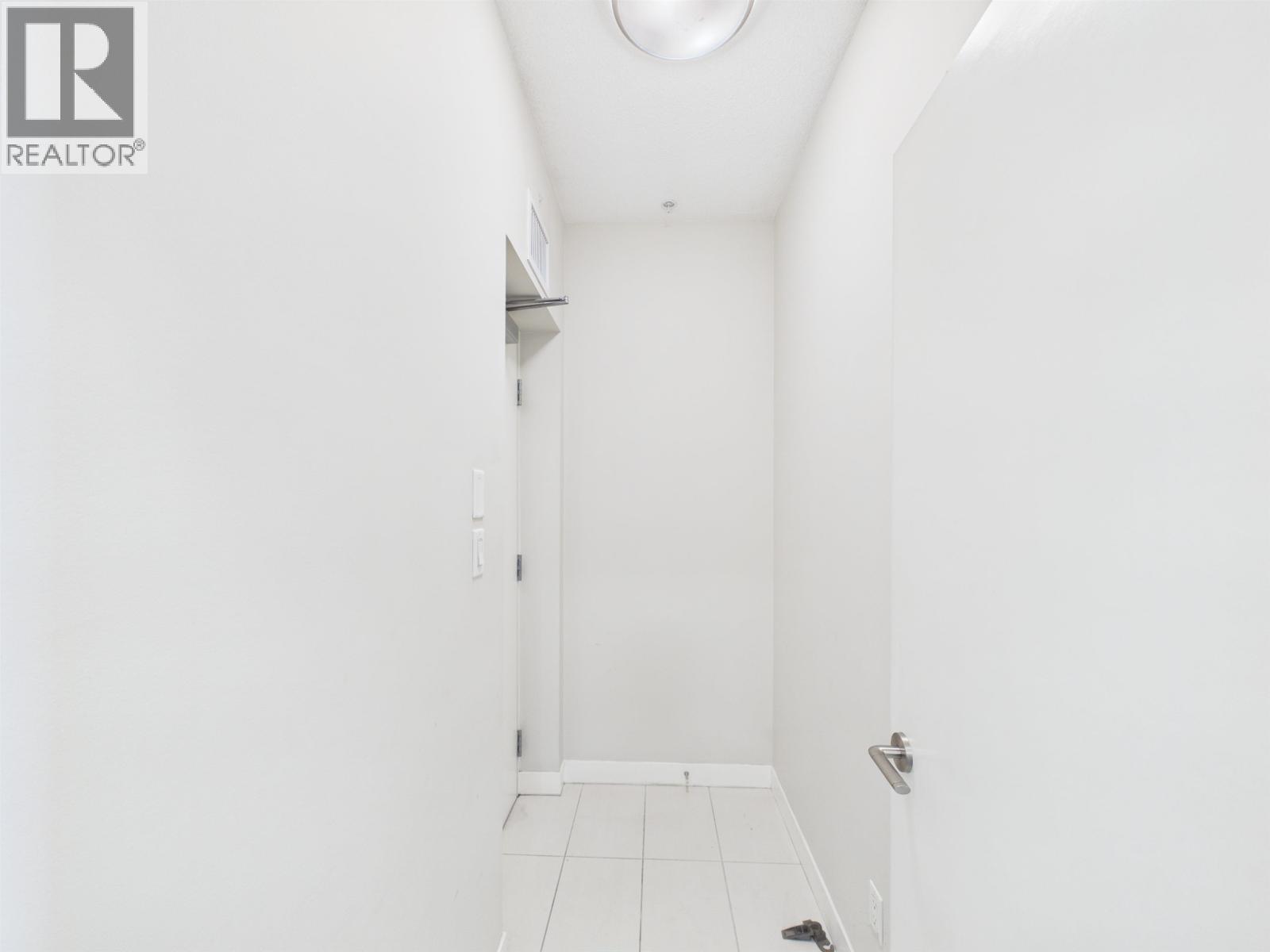 3 6733 Buswell Street, Richmond, British Columbia  V6Y 0E3 - Photo 8 - R3104030