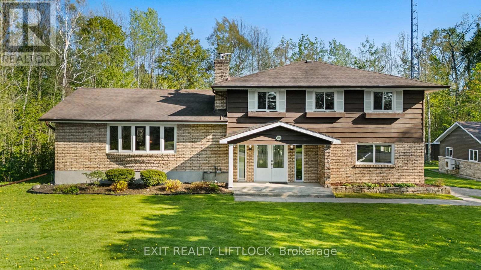 2225 Parkhill Road W, Cavan Monaghan, Ontario  K9J 6X4 - Photo 1 - X13146006