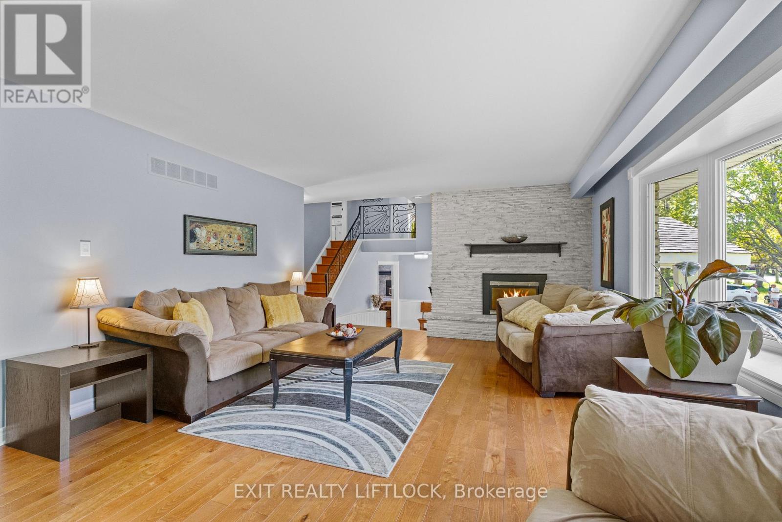 2225 Parkhill Road W, Cavan Monaghan, Ontario  K9J 6X4 - Photo 18 - X13146006