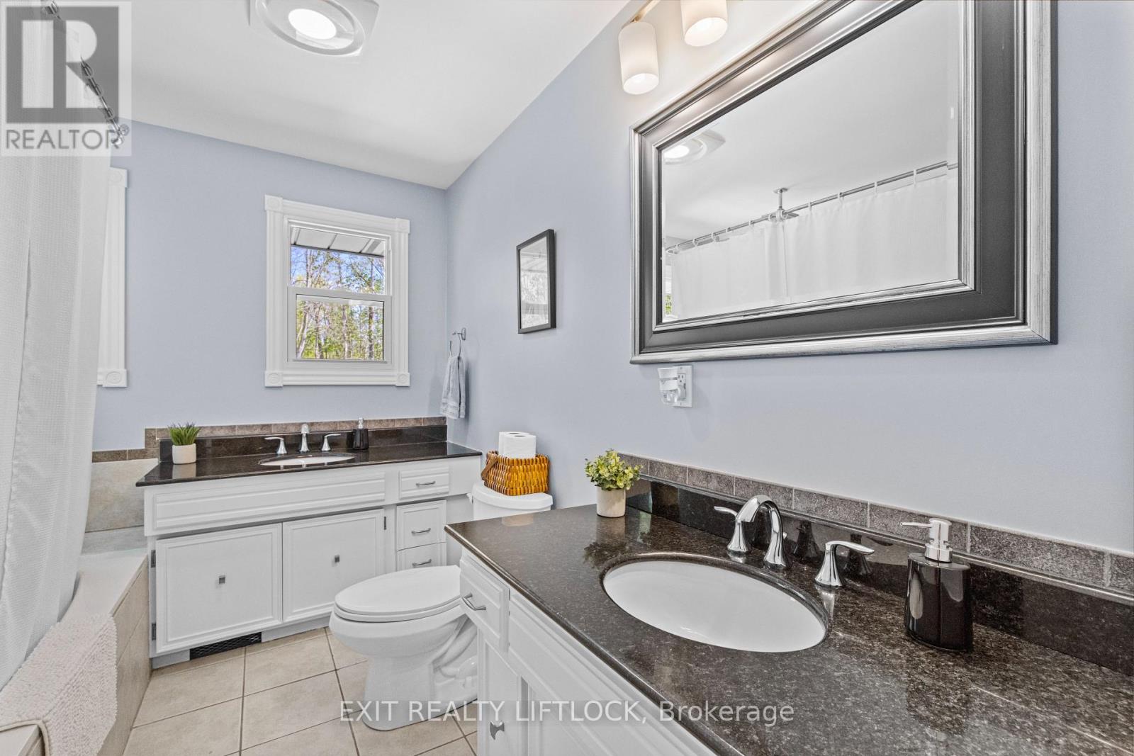 2225 Parkhill Road W, Cavan Monaghan, Ontario  K9J 6X4 - Photo 21 - X13146006