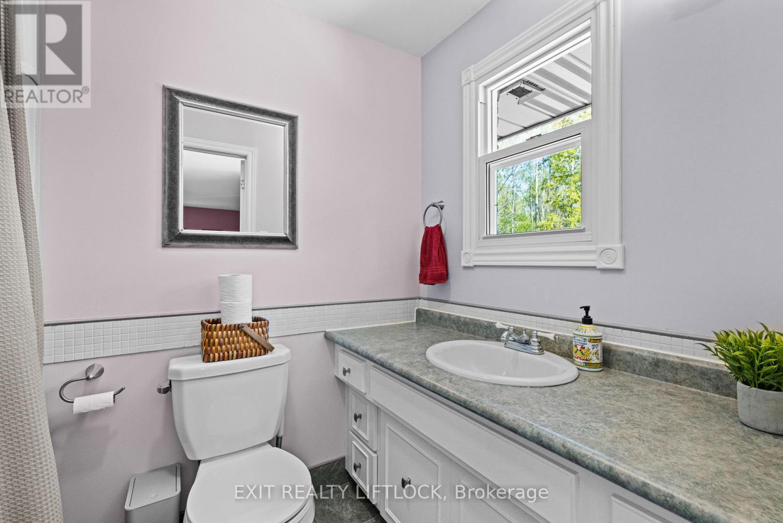 2225 Parkhill Road W, Cavan Monaghan, Ontario  K9J 6X4 - Photo 25 - X13146006