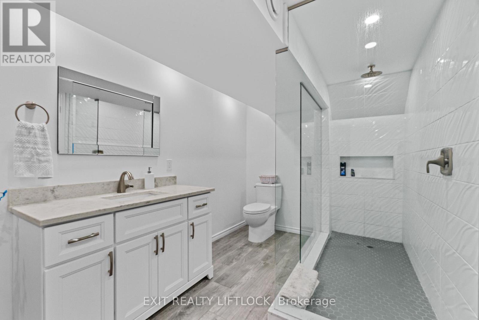 2225 Parkhill Road W, Cavan Monaghan, Ontario  K9J 6X4 - Photo 33 - X13146006