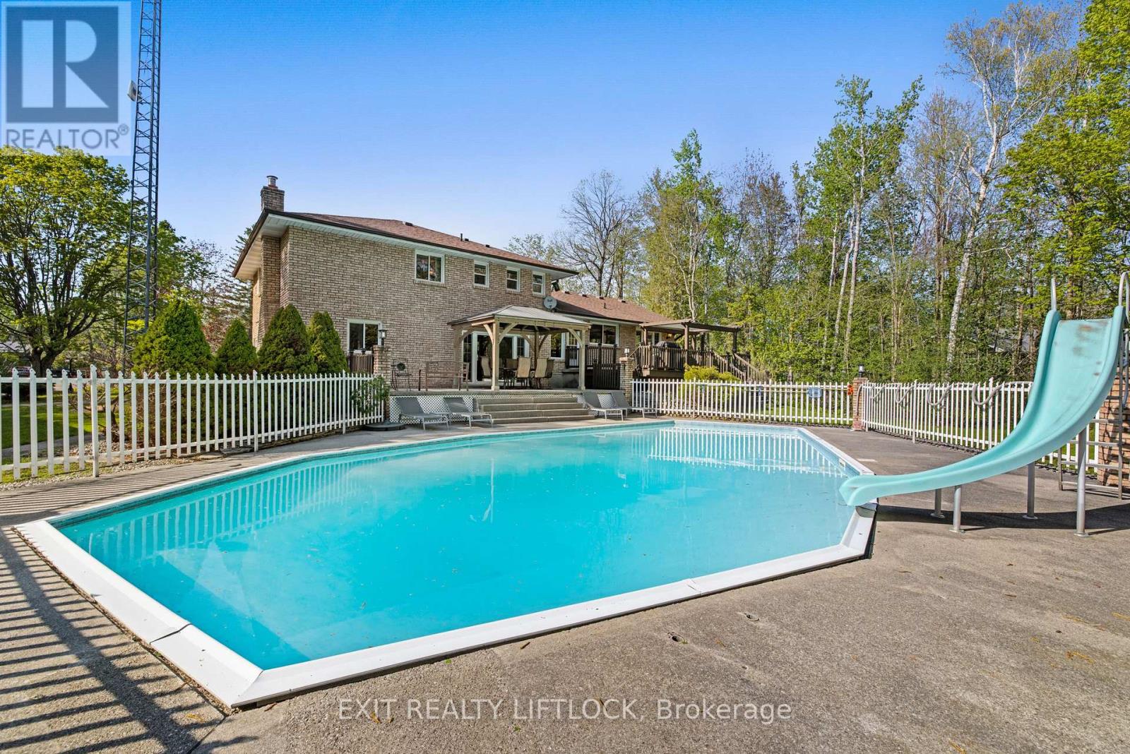 2225 Parkhill Road W, Cavan Monaghan, Ontario  K9J 6X4 - Photo 6 - X13146006