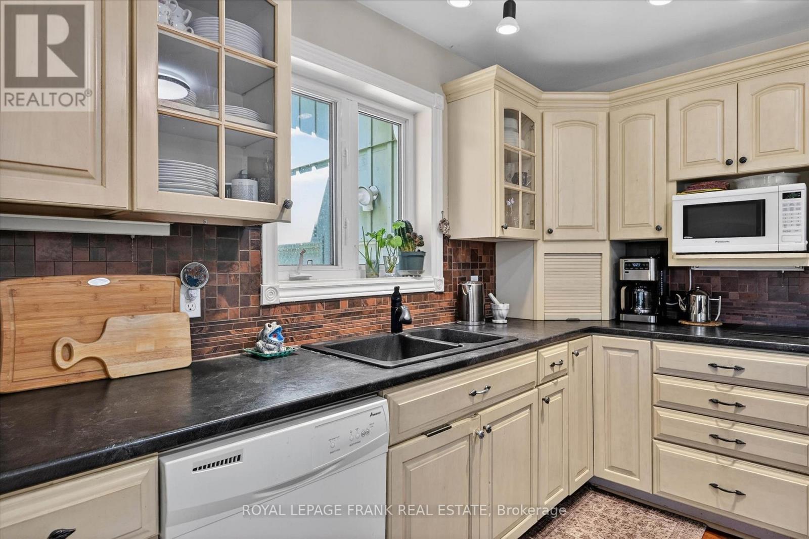 187 River Lane, Douro-Dummer, Ontario  K0L 3A0 - Photo 11 - X13146110