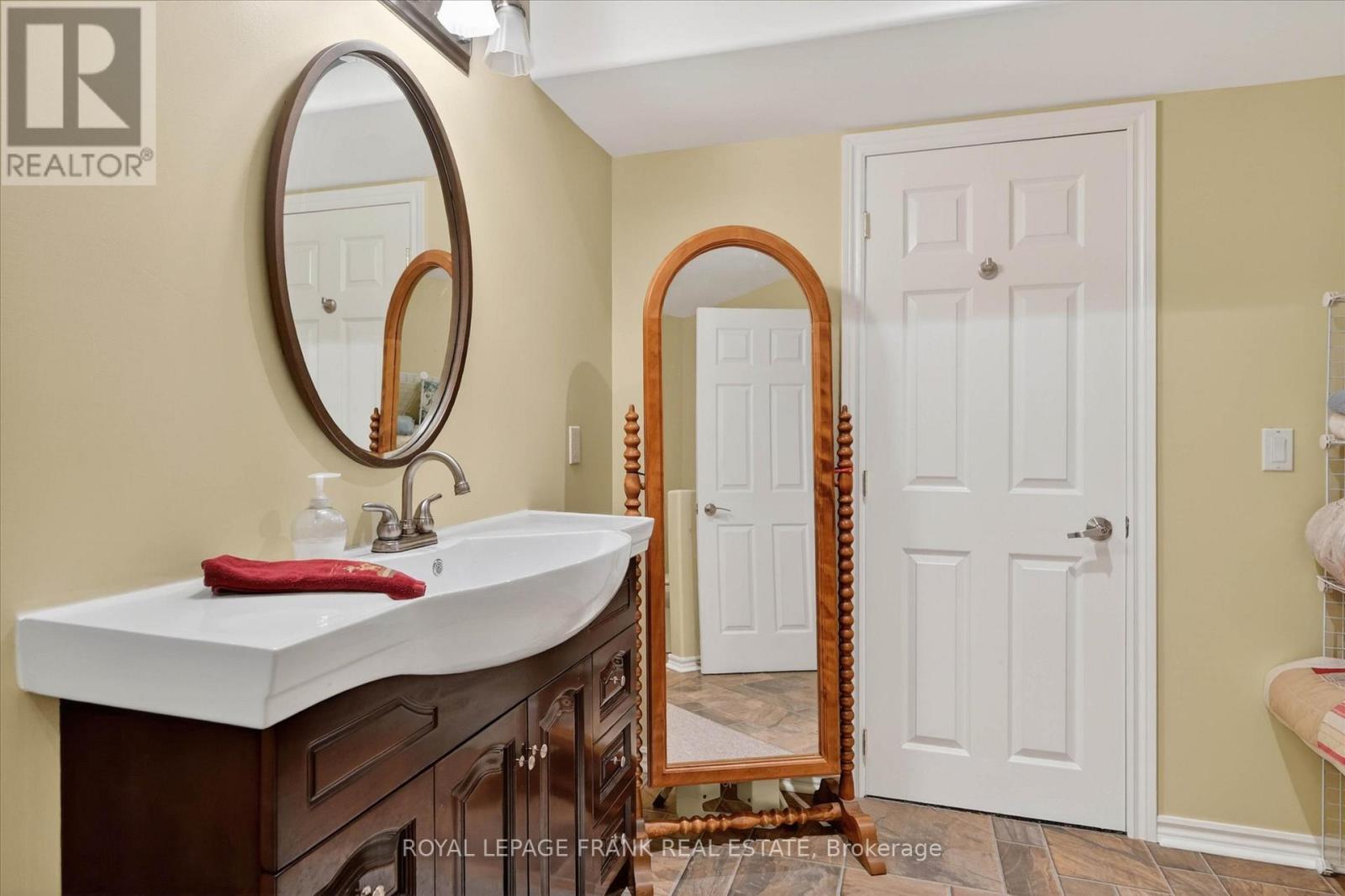 187 River Lane, Douro-Dummer, Ontario  K0L 3A0 - Photo 33 - X13146110