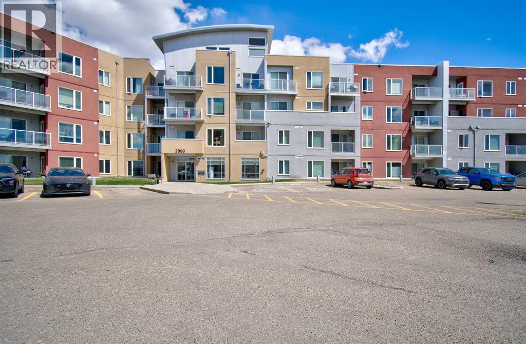 2222, 604 East Lake Boulevard NE, Airdrie, Alberta  T4A 0G6 - Photo 2 - A2312282