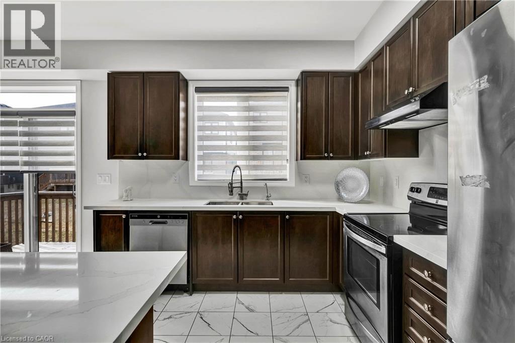 406 Dolman Street, Breslau, Ontario  N0B 1M0 - Photo 14 - 40830890