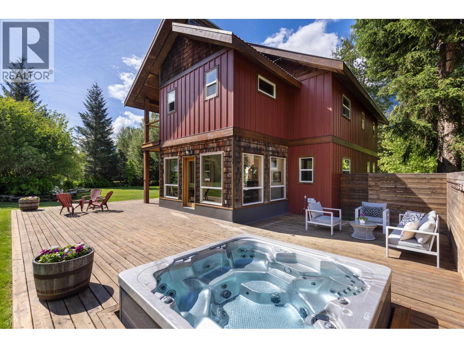 8950 Pemberton Meadows Road, Pemberton, British Columbia  V0N 2L2 - Photo 10 - R3125082