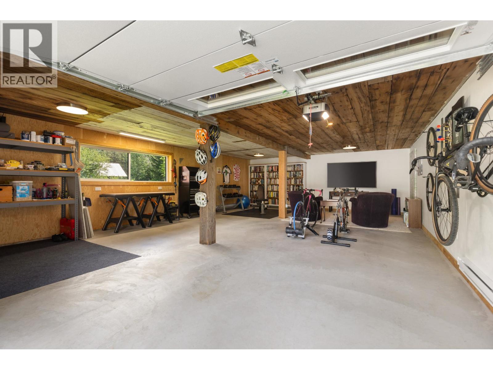 8950 Pemberton Meadows Road, Pemberton, British Columbia  V0N 2L2 - Photo 26 - R3125082