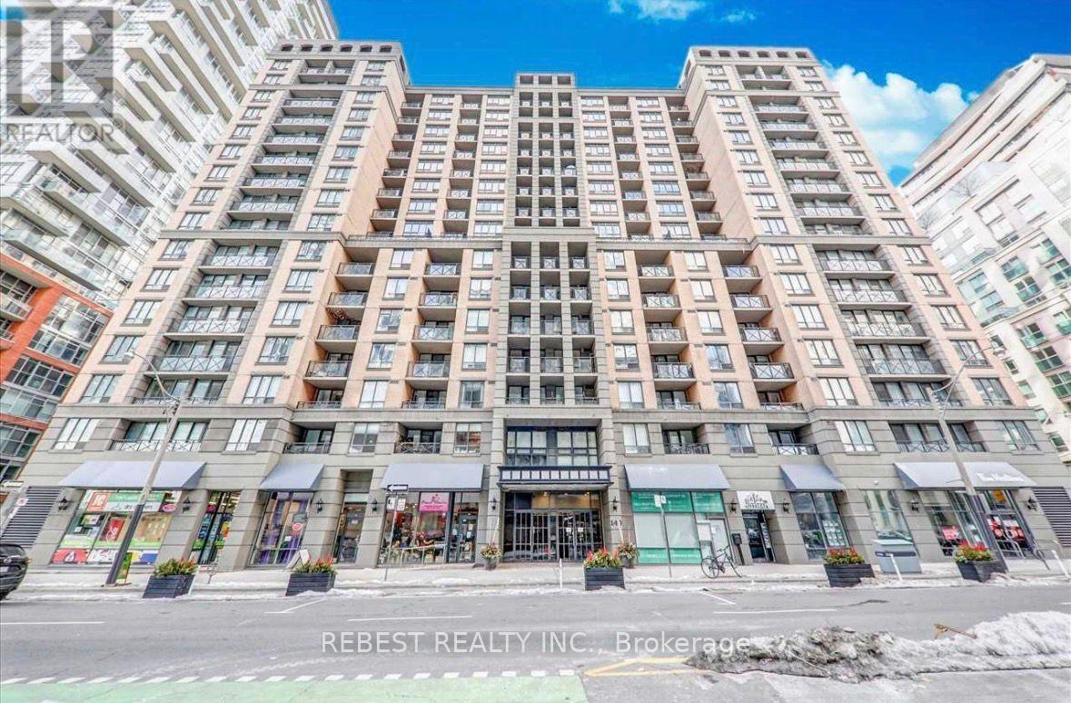 1018 - 140 SIMCOE STREET, Toronto, Ontario