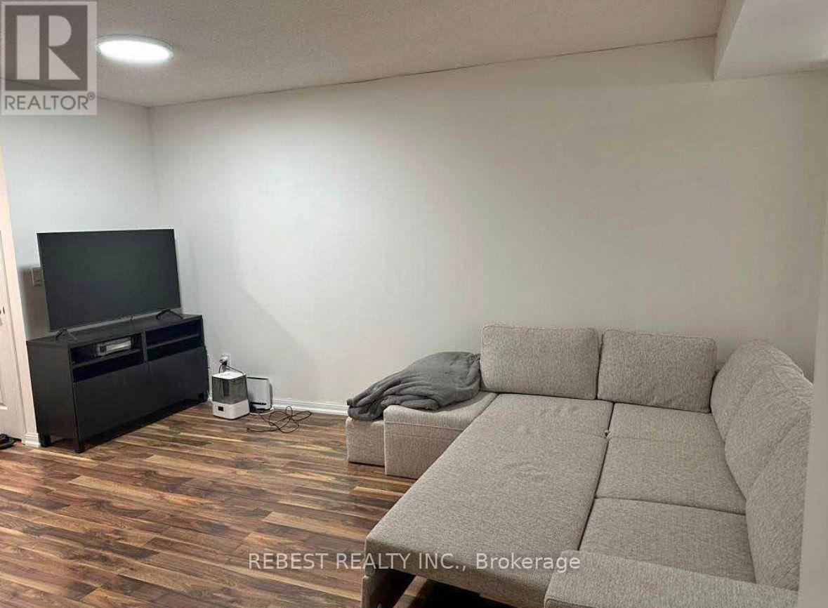 1018 - 140 Simcoe Street, Toronto, Ontario  M5H 3G4 - Photo 3 - C13145970