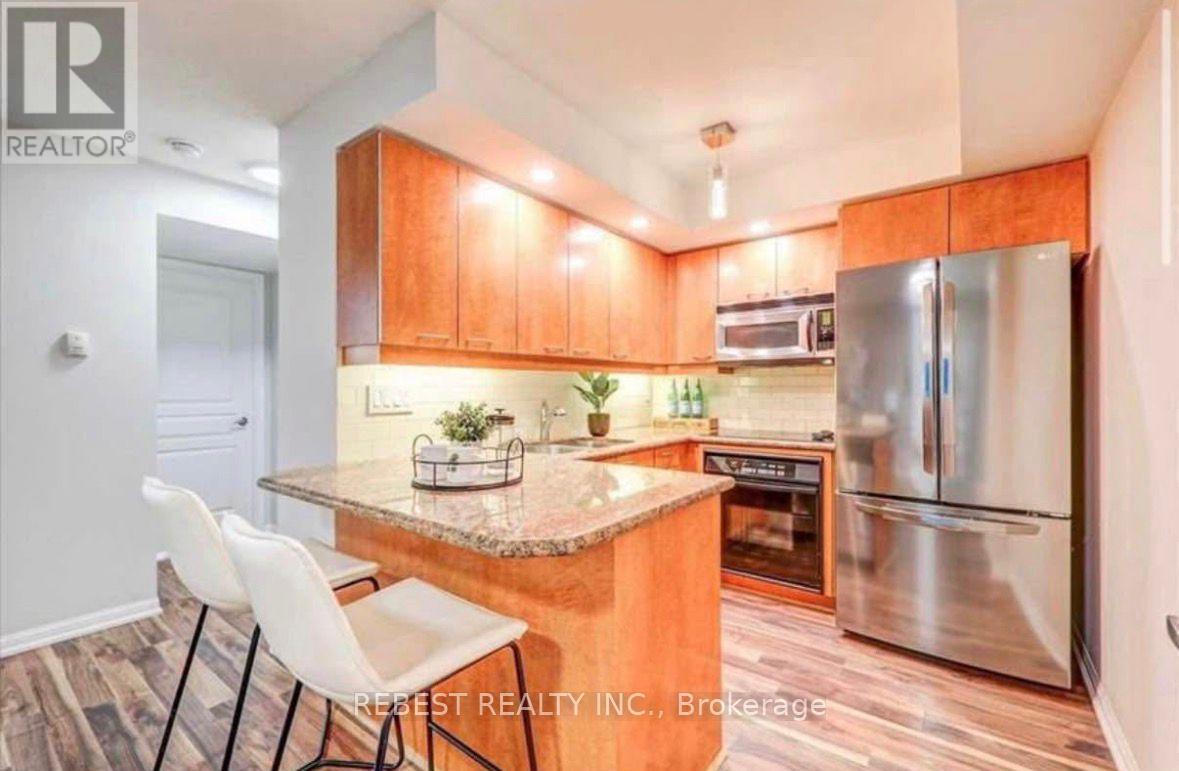 1018 - 140 Simcoe Street, Toronto, Ontario  M5H 3G4 - Photo 4 - C13145970
