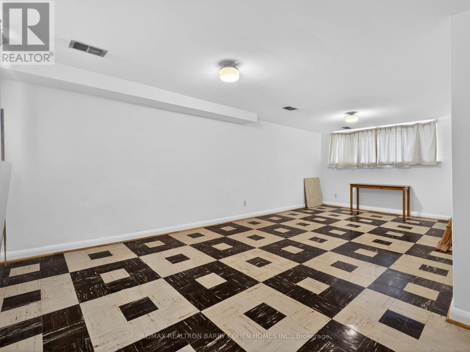 4 Malabar Place, Toronto, Ontario  M3B 1A5 - Photo 13 - C13145988