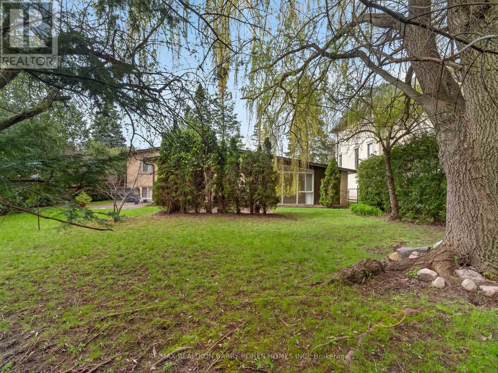 4 Malabar Place, Toronto, Ontario  M3B 1A5 - Photo 17 - C13145988
