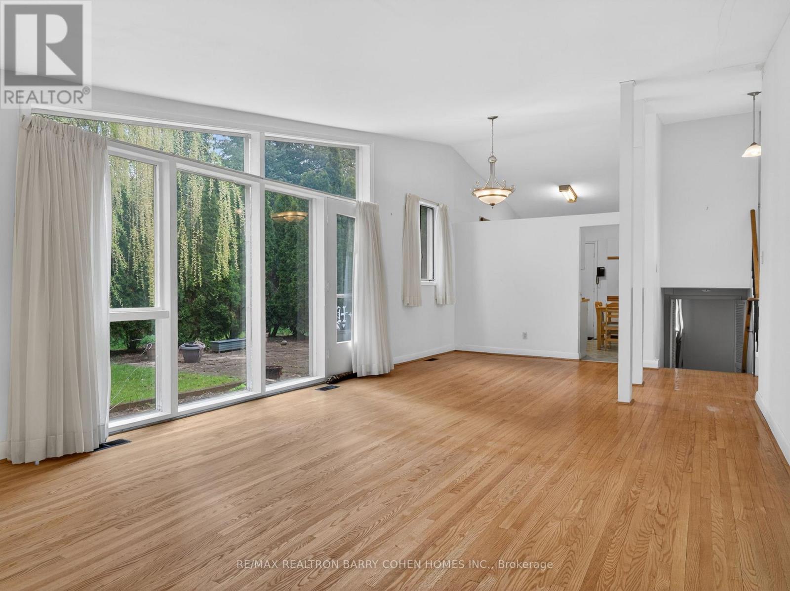 4 Malabar Place, Toronto, Ontario  M3B 1A5 - Photo 6 - C13145988