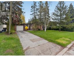 4 MALABAR PLACE, Toronto, Ontario