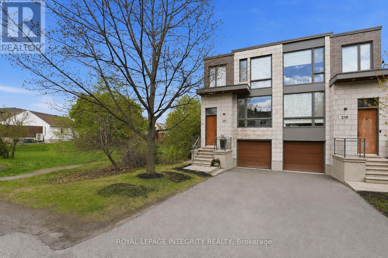 221 Wesley Avenue, Ottawa, Ontario K1Z 7A2 - Photo 2 - X13145984