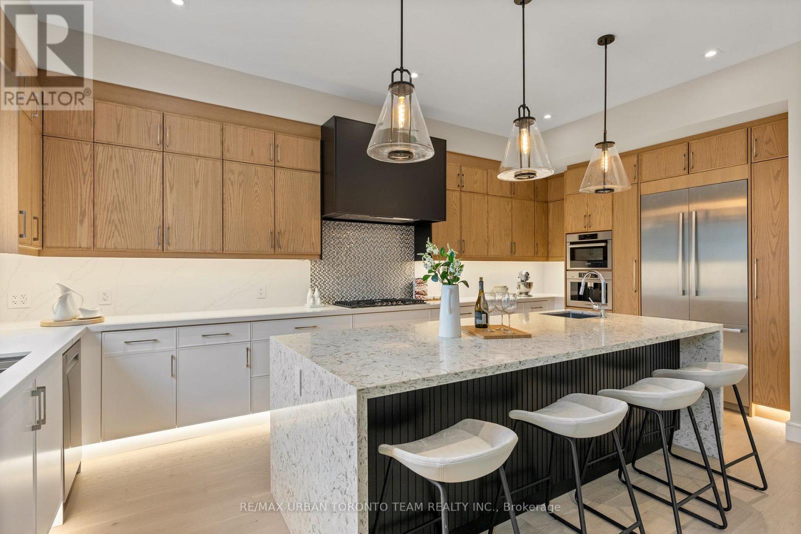4 Drake Crescent, Toronto, Ontario  M1M 1A2 - Photo 14 - E13145976