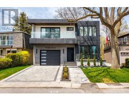 4 DRAKE CRESCENT, Toronto, Ontario