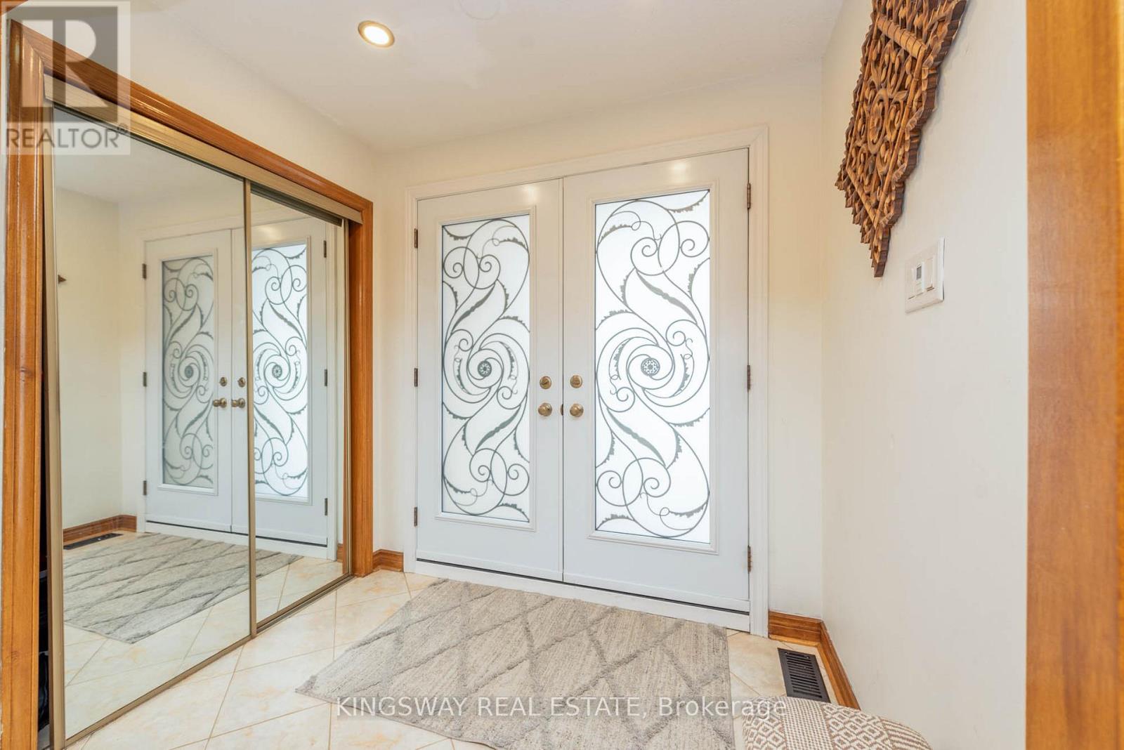 298 Forest Drive S, Vaughan, Ontario  L4L 3T5 - Photo 12 - N13146018