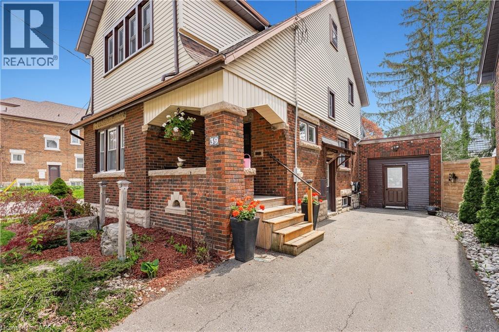 39 Borden Avenue N, Kitchener, Ontario  N2H 3H9 - Photo 3 - 40831165