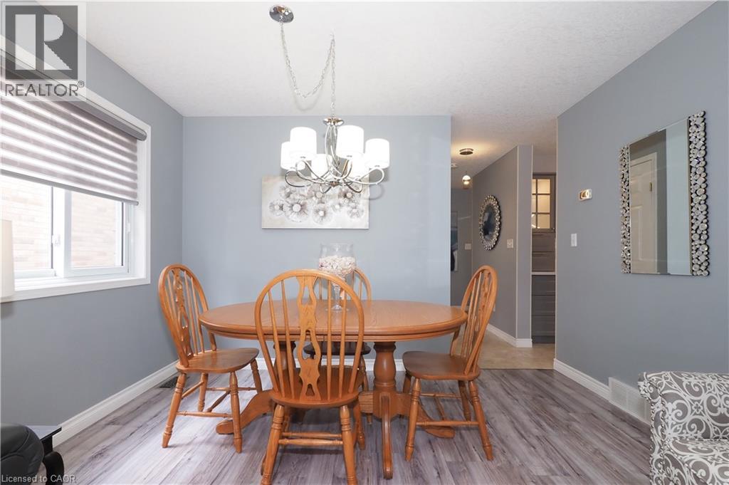70 Queen Charlotte Crescent, Kitchener, Ontario  N2E 3N6 - Photo 10 - 40830310