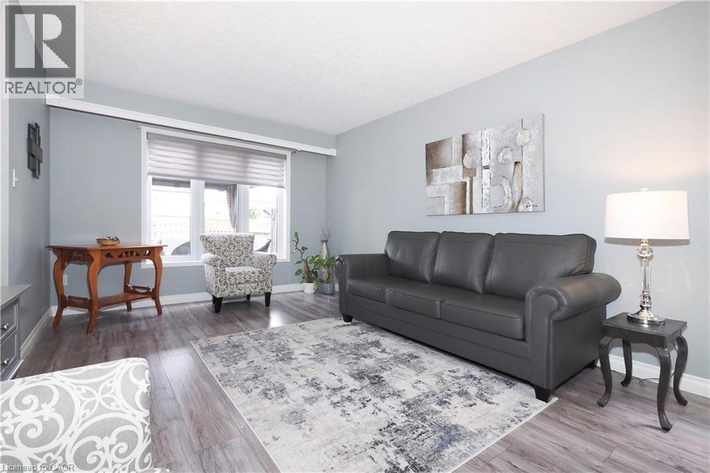 70 Queen Charlotte Crescent, Kitchener, Ontario  N2E 3N6 - Photo 11 - 40830310