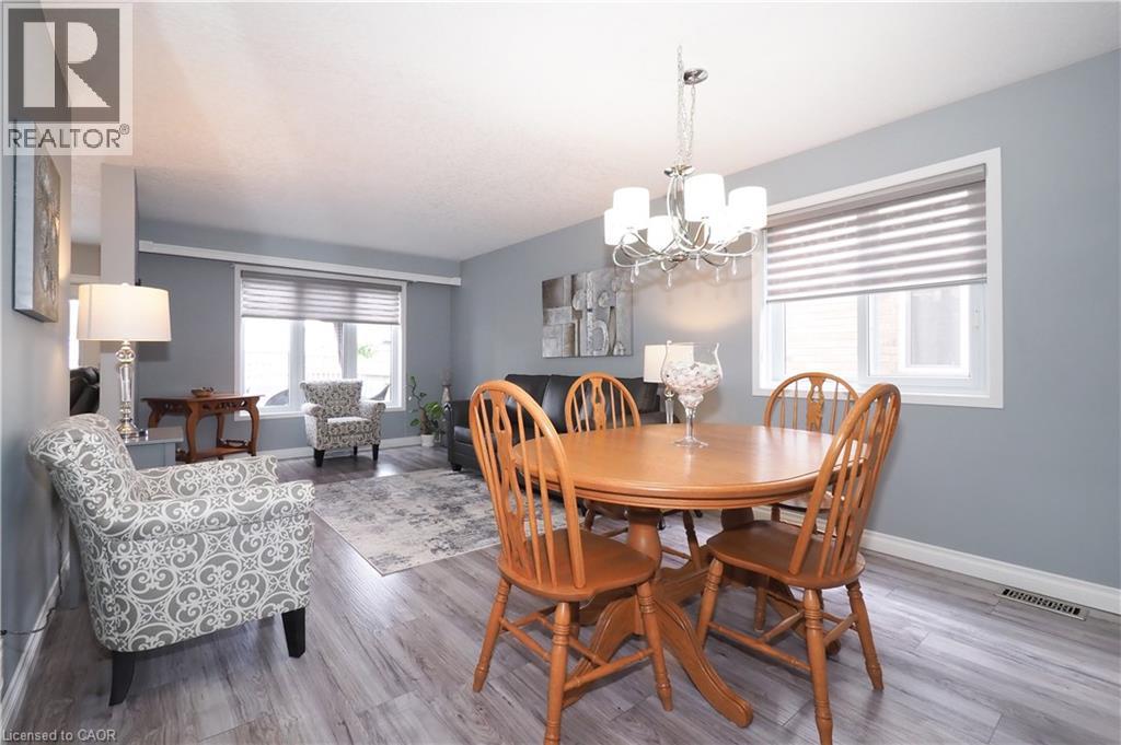 70 Queen Charlotte Crescent, Kitchener, Ontario  N2E 3N6 - Photo 9 - 40830310